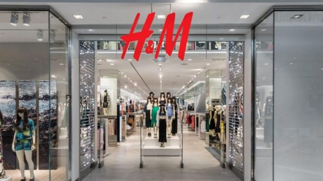 Таможенная служба совершила взыскание более трех миллиардов рублей с H&M