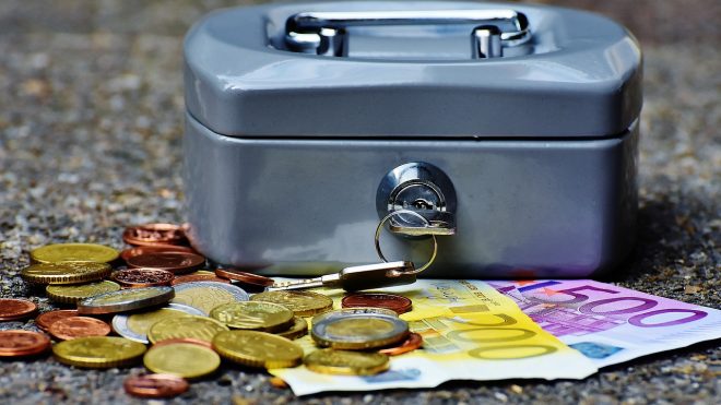 В Минфине заявили о разблокировке активов граждан РФ на сумму в 100 млрд рублей уже к концу 2023 года