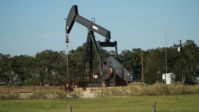 На 300 тысяч баррелей в сутки: в России сокращают экспорт нефти