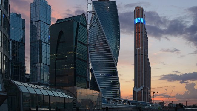 В Минфине объяснили, зачем приняли решение о возврате продажи валютной выручки